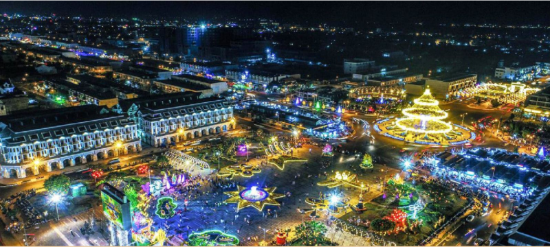 den-nhay-trang-tri-duong-pho-tet