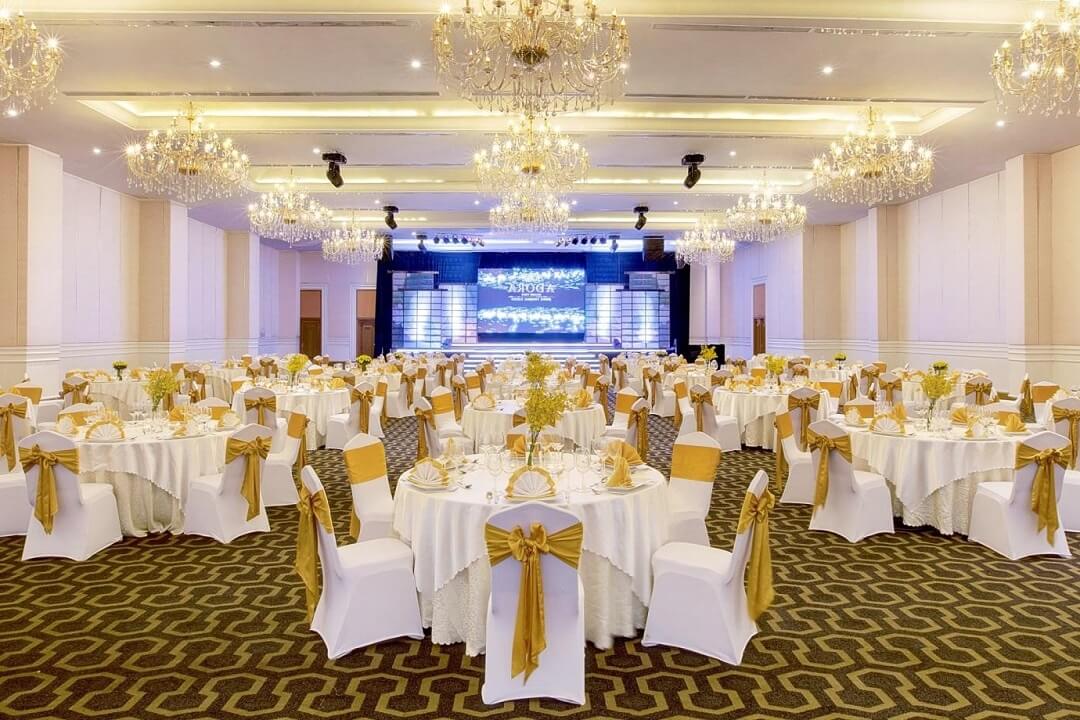 Mẫu thiết kế phòng họp sự kiện